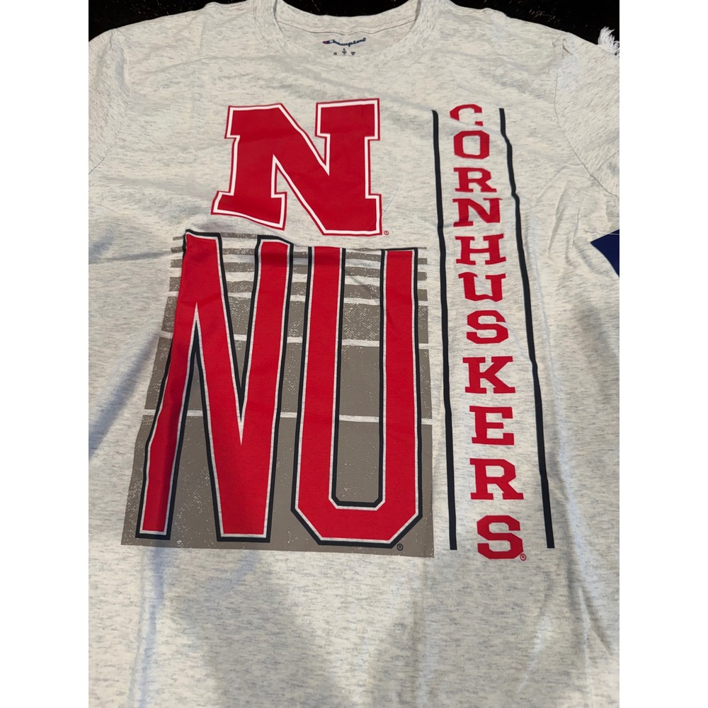 Champion Nebraska Cornhuskers Mens Grey Graphic T-Shirt NWT L - Picture 4 of 9